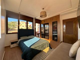 Sea View Family Apt - Terrace - 5 min Beach - Imi Ouaddar - 8