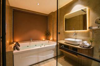 Melange Hotel By Dreamwood Cyber Hub Gurgaon - 7