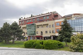 Beige Penthouse Centrum Nitra, free parking - 8