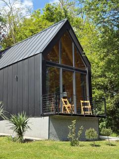Cabin 16 - 7