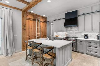 Water and Wine by Stay on 30a, Private Beach- Bikes! - 1