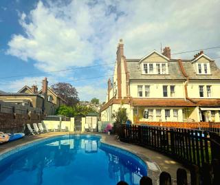 Yardley Manor Hotel - 2
