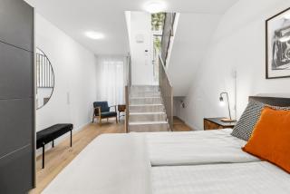 No Internet - Modern Retreat - 15 min to City Center - 2