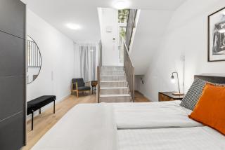 No Internet - Modern Retreat - 15 min to City Center - 1