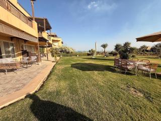 Boho 3BR Duplex with Garden & Modern Interior - 4