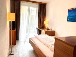 Hotel PUR Hurden - 8
