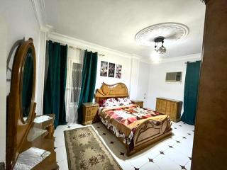 Luxury apartment in sheraton for rent - 1
