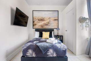 Private Room in Corso Italia for 2 - 5