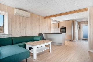 Renovated Beach House With Unique Location - 9