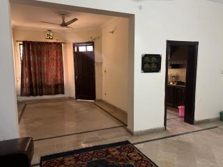 Sunlit Guest House - 4