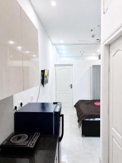 Affordable &premium stay - 6