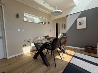 Brayford Lodge, Kentisbury Grange - Hot Tub, Pets Allowed, Free Parking & WiFi - 8