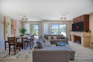 Luxury 4BR Villa With Private Pool & Elegant Living - 6