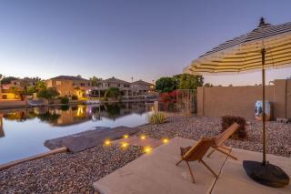 Waterfront Villa with Pool Hot Tub Lounge area - 5