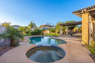 Waterfront Villa with Pool Hot Tub Lounge area - 3