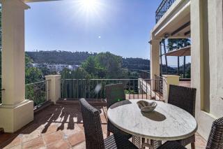 Tranquil Luxury Golf Front Villa - 9