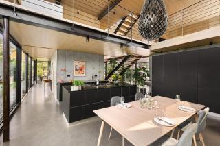 Stylish industrial house with Nordic interior - 9