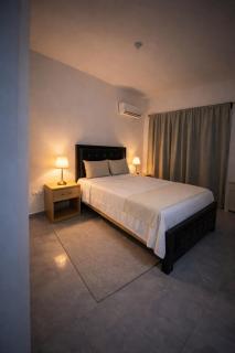 Suite moderna en Cabrera cerca de playas con aire, WiFi y parking - 8
