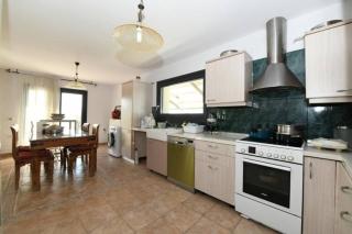 Countryside villa in private 2,400 sqm estate - 4