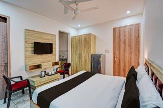 Townhouse Akshay Hotel - 2