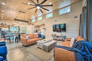 Blanco Riverfront Estate w/ 2 Homes: 4-Acre Oasis - 7