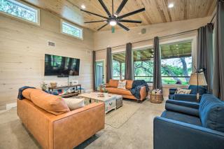Blanco Riverfront Estate w/ 2 Homes: 4-Acre Oasis - 5