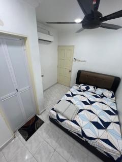 Alya Homestay - 3