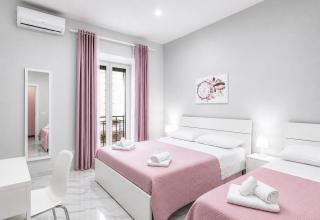 Neve Al Sole Modern Suites near Metro Materdei in Naples Center - Napoli - 9