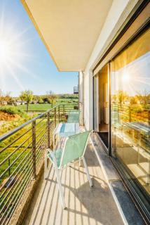 Stunning 2 bed Mamer free parking - 0