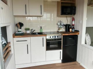 Dune Shepherds Hut - 8
