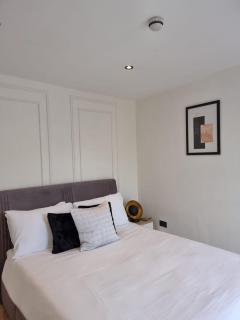 Luxury Holiday Apartments - 4