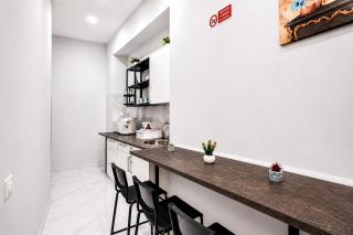 Neve Al Sole Modern Suites near Metro Materdei in Naples Center - Napoli - 3