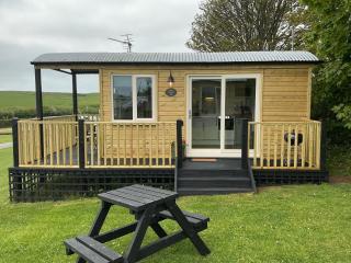 Coral Shepherds Hut - 0