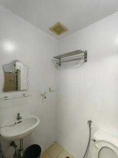MPlace South Triangle Staycation in Quezon City by HARTCHOI - 2