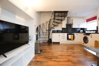 Stockton 1 bed home, lovely area - 3