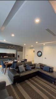 Top High City Apartments 3 bedroom at Kass Towers - 2