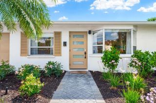 Crystal Sands By Beachside Management - 8
