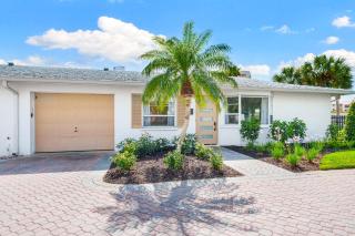 Crystal Sands By Beachside Management - 7