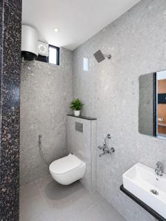Lado by Stay Junction - 7