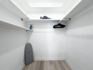 Cozy Miami Beach Studio with King Bed & Smart TV - 5
