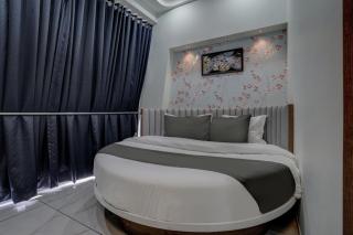 Hotel Paris Plaza - 7