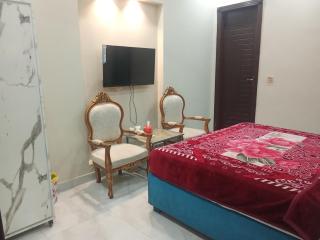 Hotel Day IN Shoukat khanam - 7