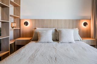 BT Homes - Estudio Luminoso, Zona de Trabajo & Balcón de Lujo - 5