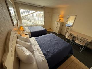 Starfire Motel - 1