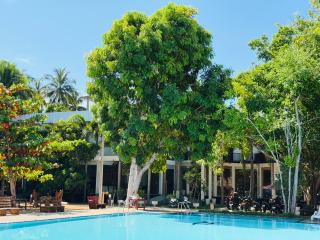 Paradise Bay Resort - 9