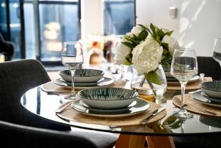 Luxury Collins St Apartment- 2BR w Balcony- High Floor - 3