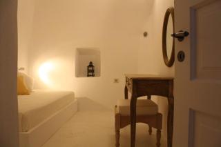 Elegant Santorini House 1 Bedroom Villa Caldera View-Outdoor Hot - 4