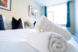 #149 Stylish Apartment Near Westbourne Centre - Sleeps10 - Perfect for Families - 5