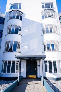 #149 Stylish Apartment Near Westbourne Centre - Sleeps10 - Perfect for Families - 2