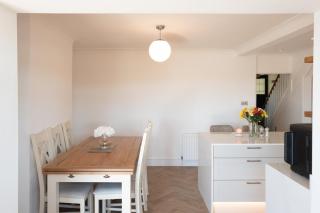 Perfect Booking Modern Home By High Street - 5